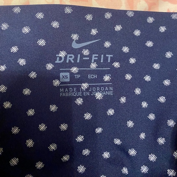 Nike Yoga Leggings - Picture 3 of 3